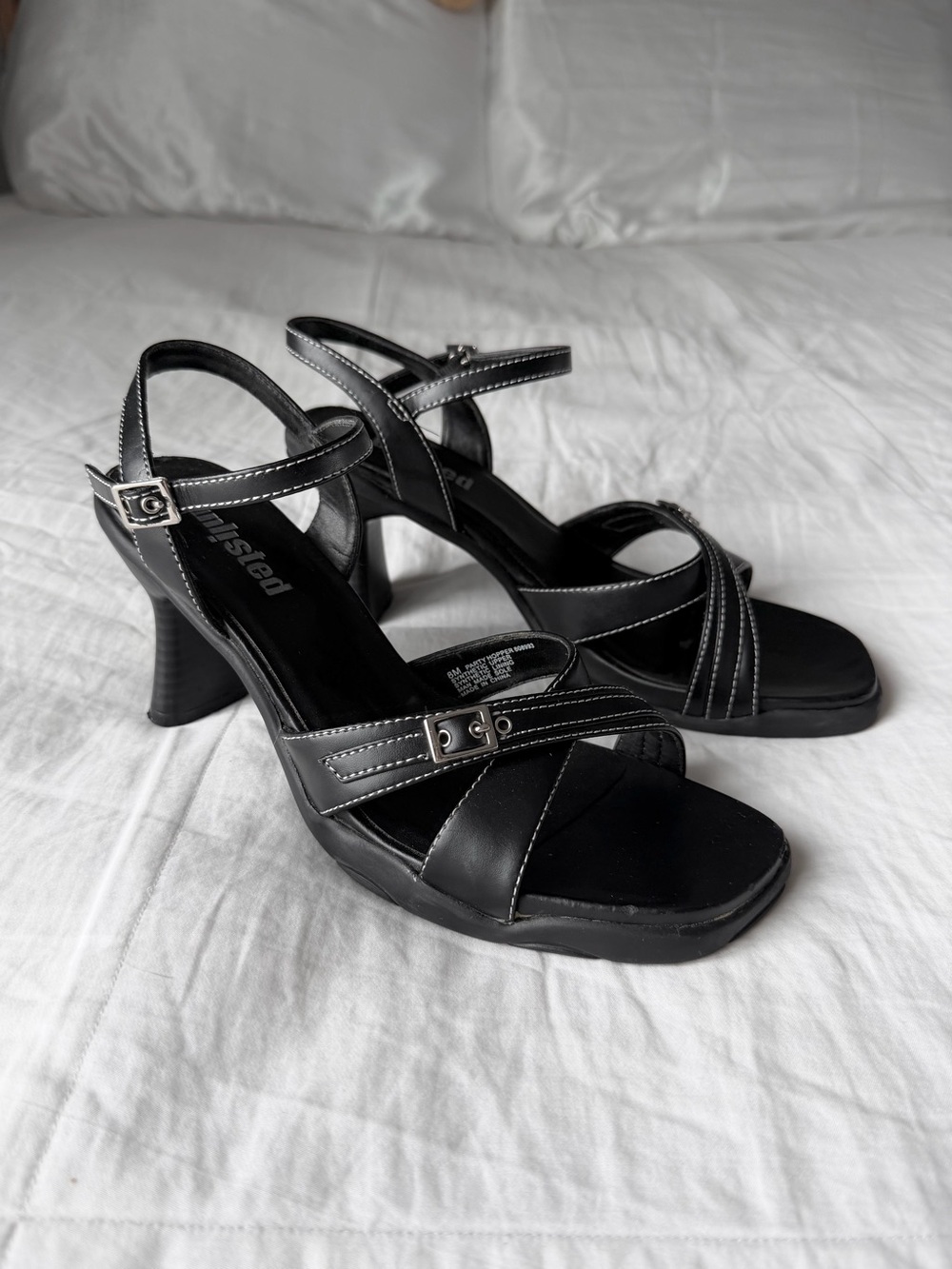 Y2K Unlisted "Party Hopper" Black Block Heel Strappy Buckle Sandals Size 8